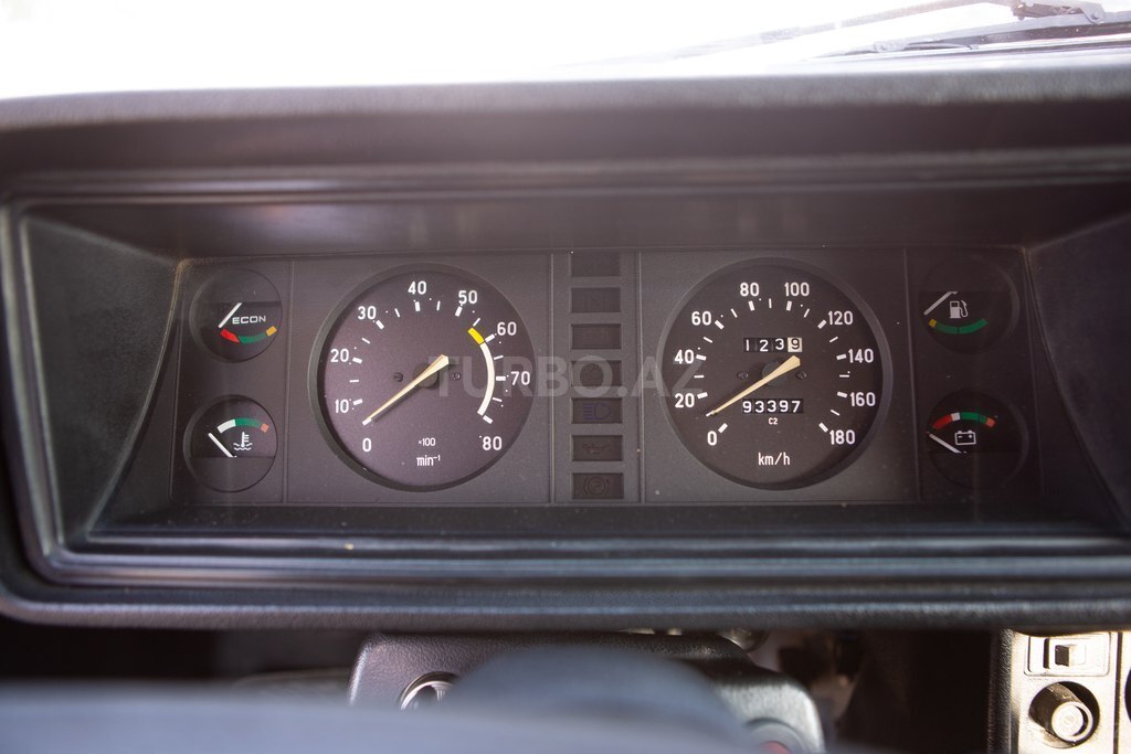 LADA (VAZ) 2107