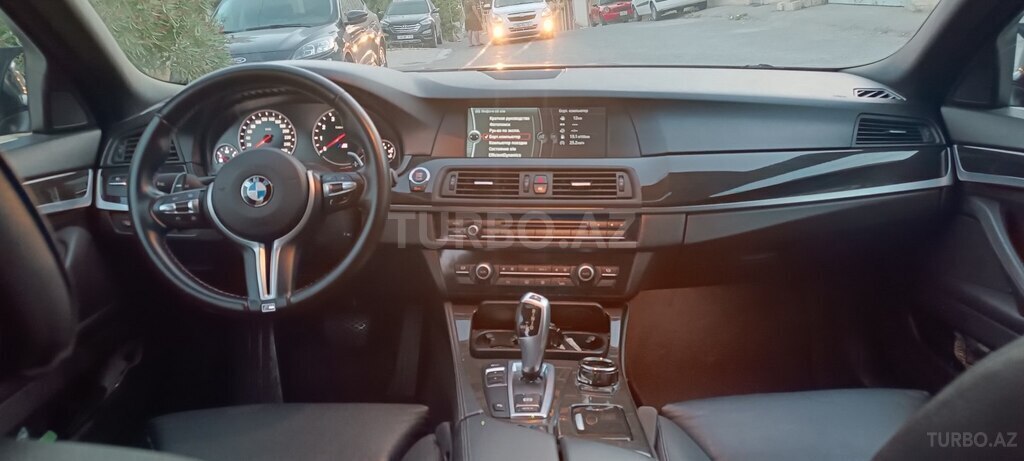 BMW 528