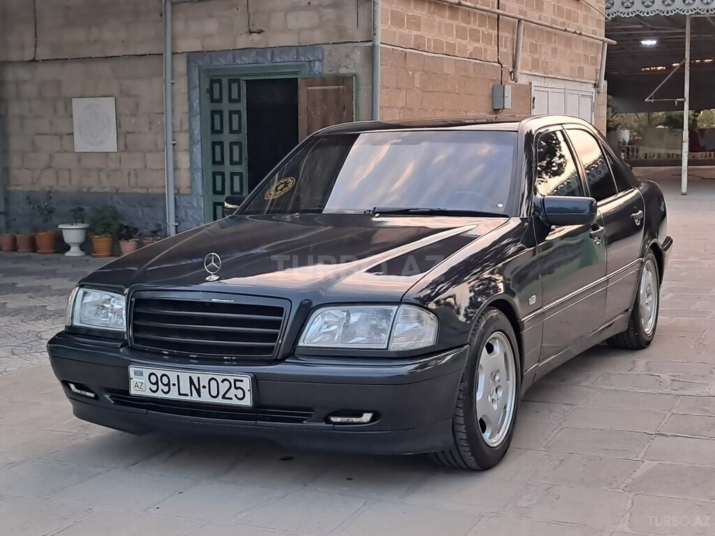 Mercedes C 180