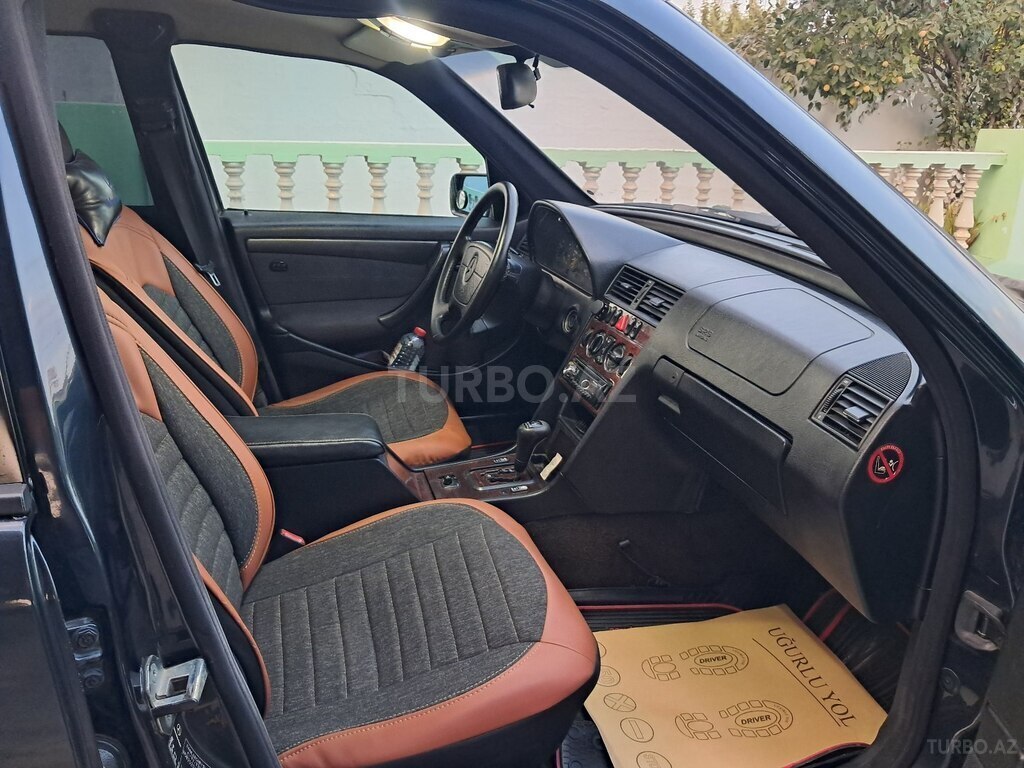 Mercedes C 180
