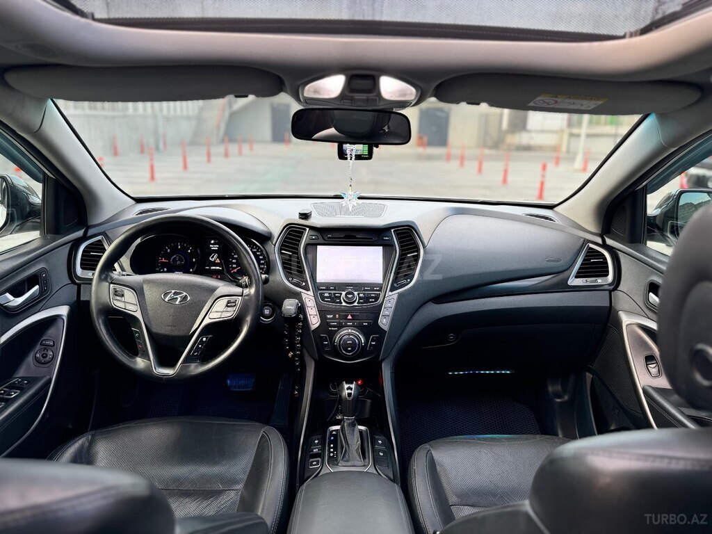 Hyundai Grand Santa Fe