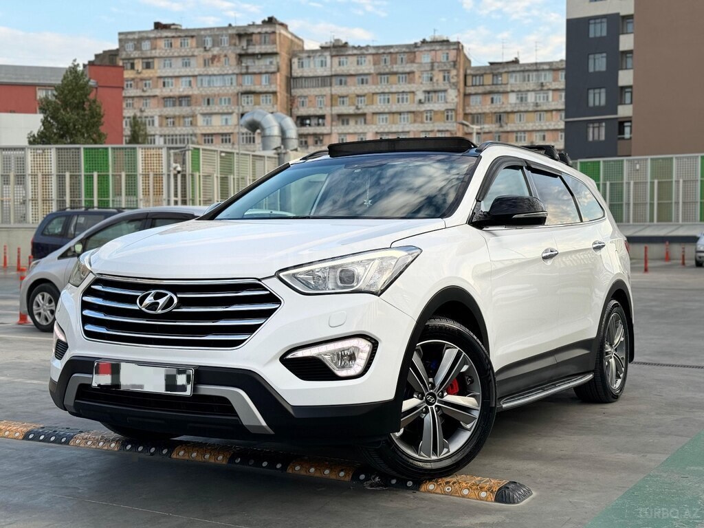 Hyundai Grand Santa Fe