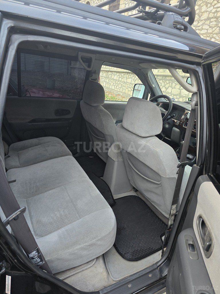 Mitsubishi Montero Sport