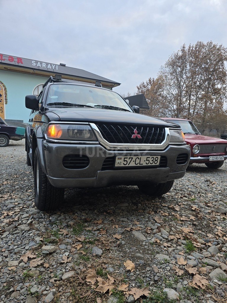 Mitsubishi Montero Sport
