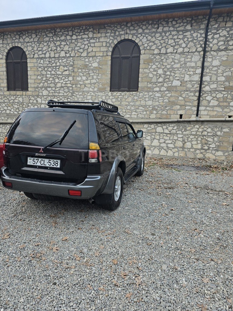 Mitsubishi Montero Sport