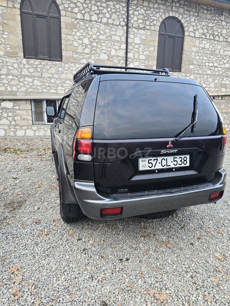 Mitsubishi Montero Sport