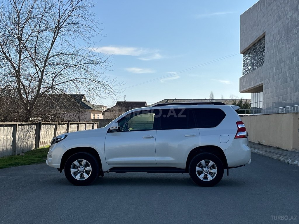 Toyota Land Cruiser Prado