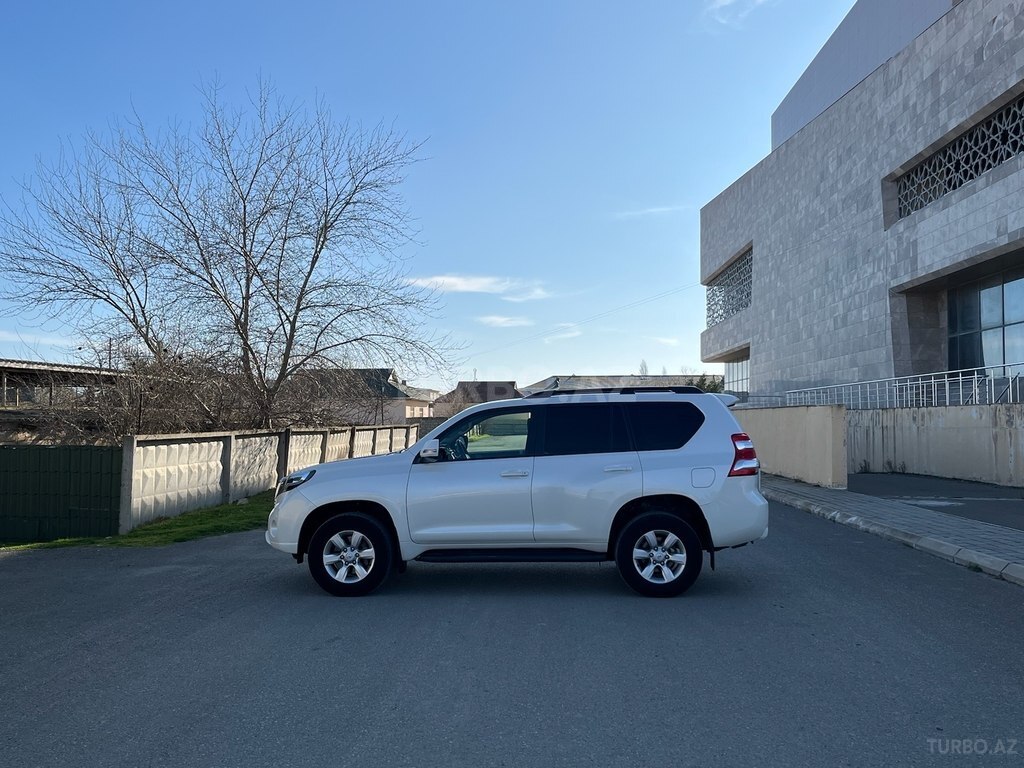 Toyota Land Cruiser Prado