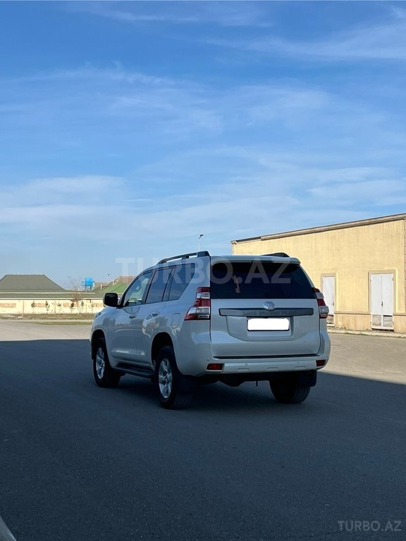 Toyota Land Cruiser Prado