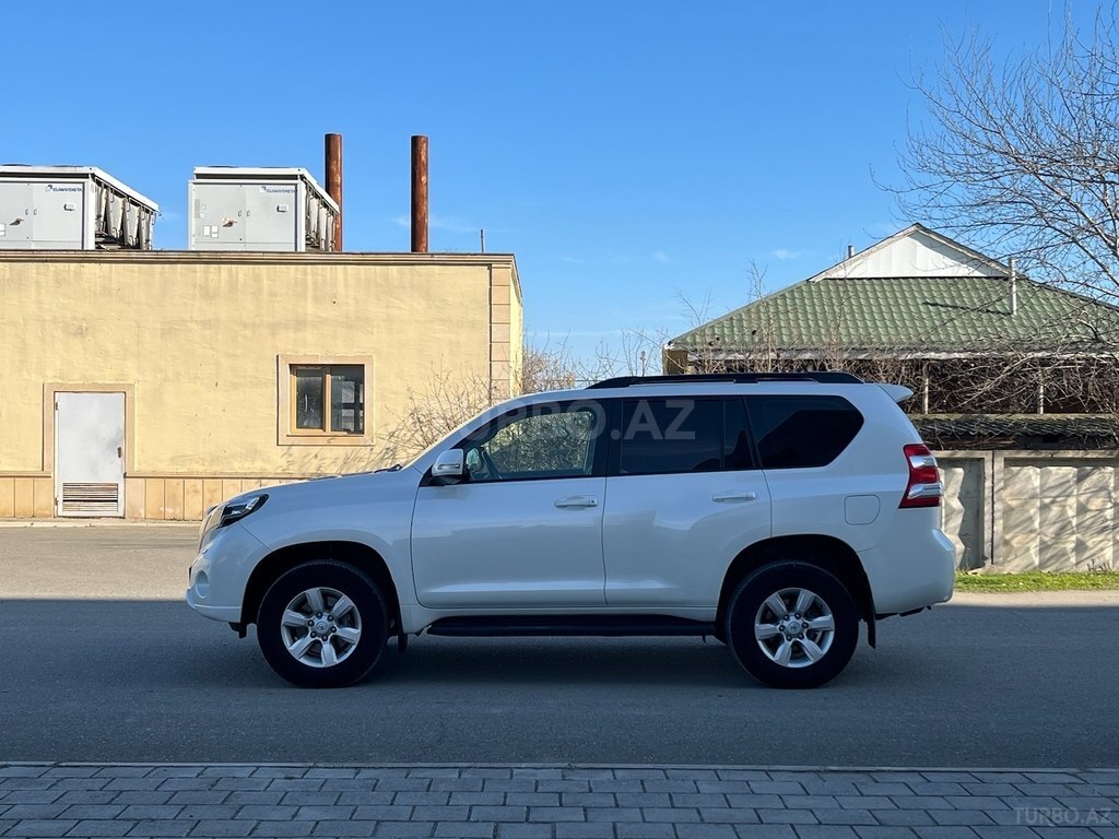 Toyota Land Cruiser Prado