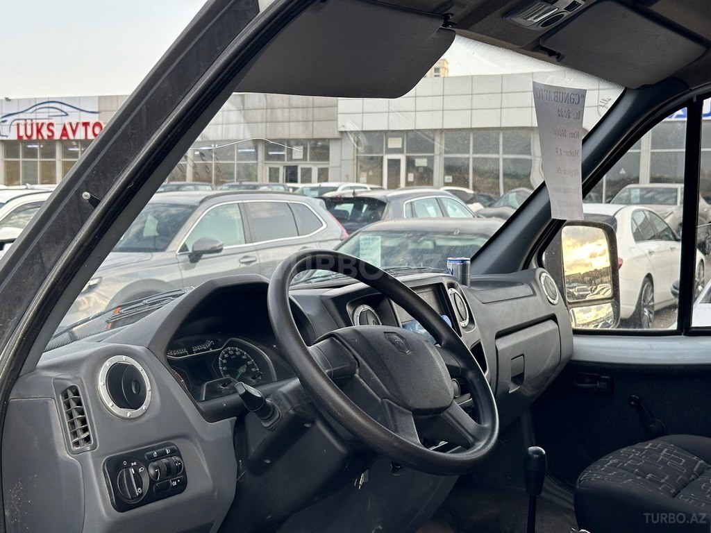 GAZ Biznes 27527