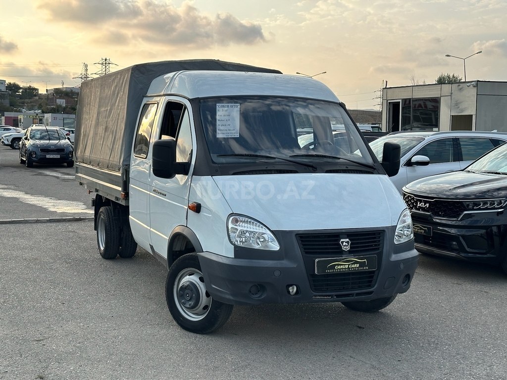 GAZ Biznes 27527