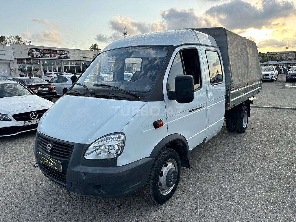 GAZ Biznes 27527