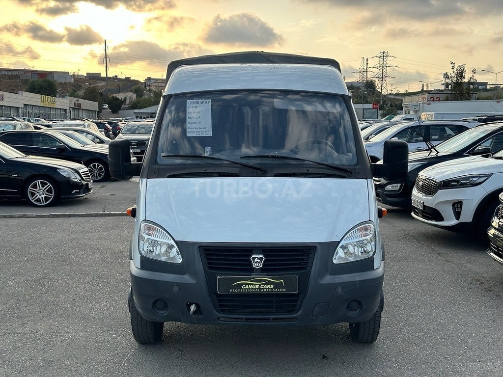 GAZ Biznes 27527