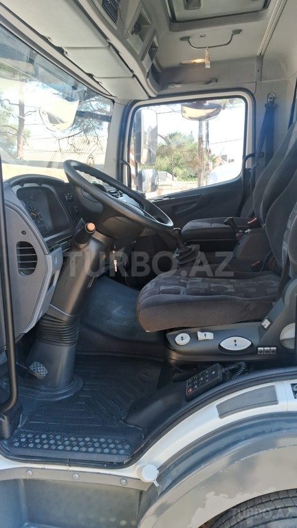 Mercedes Atego 818