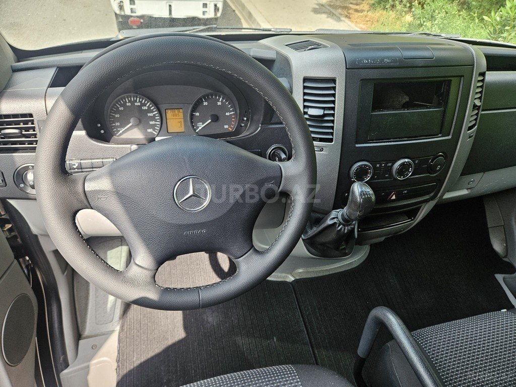 Mercedes Sprinter 513