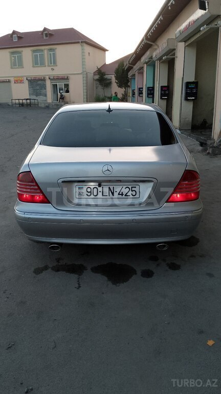 Mercedes S 320