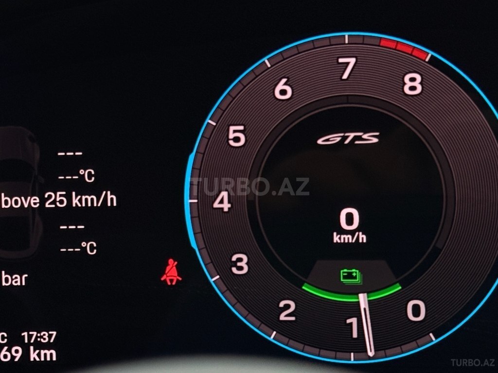 Porsche 911 Carrera 4 GTS