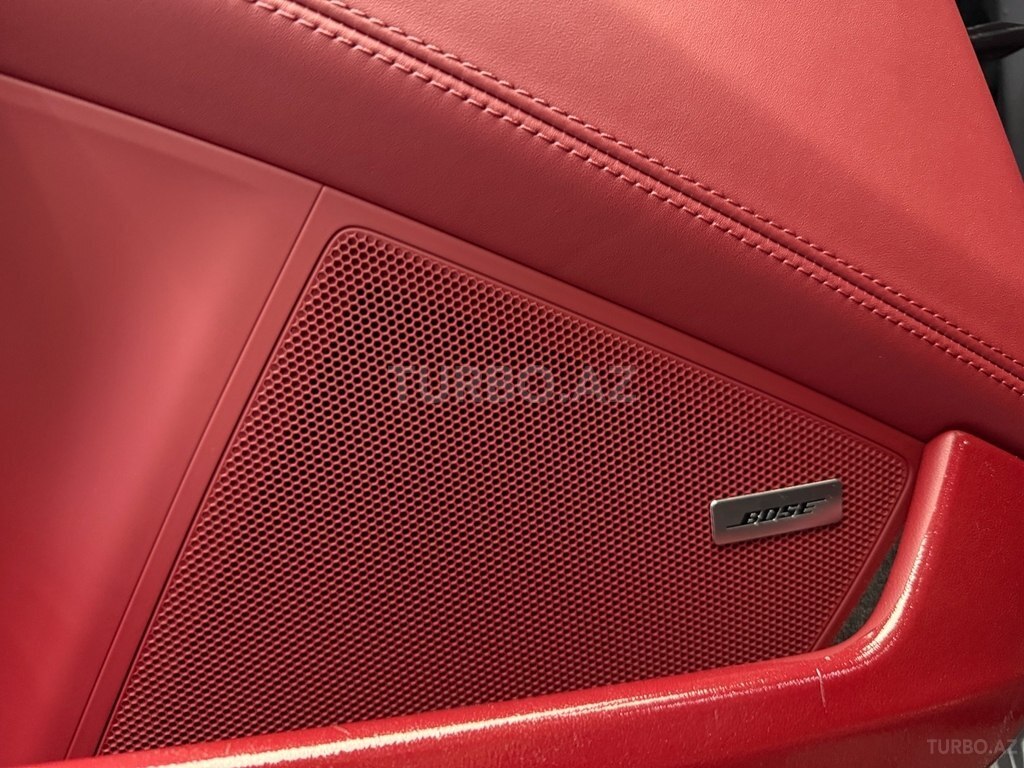 Porsche 911 Carrera 4 GTS