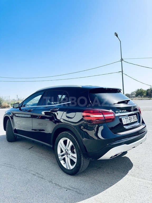 Mercedes GLA 250 4MATIC
