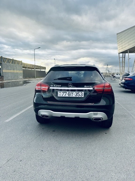 Mercedes GLA 250 4MATIC