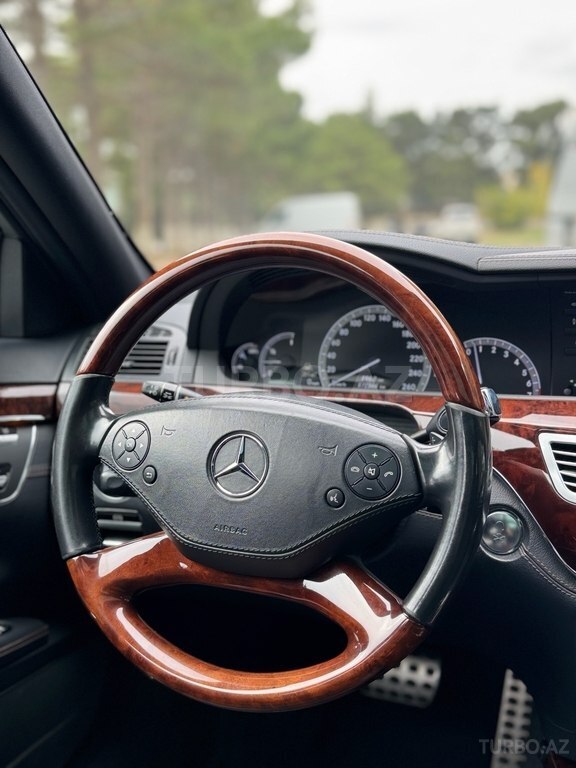 Mercedes S 500 4MATIC