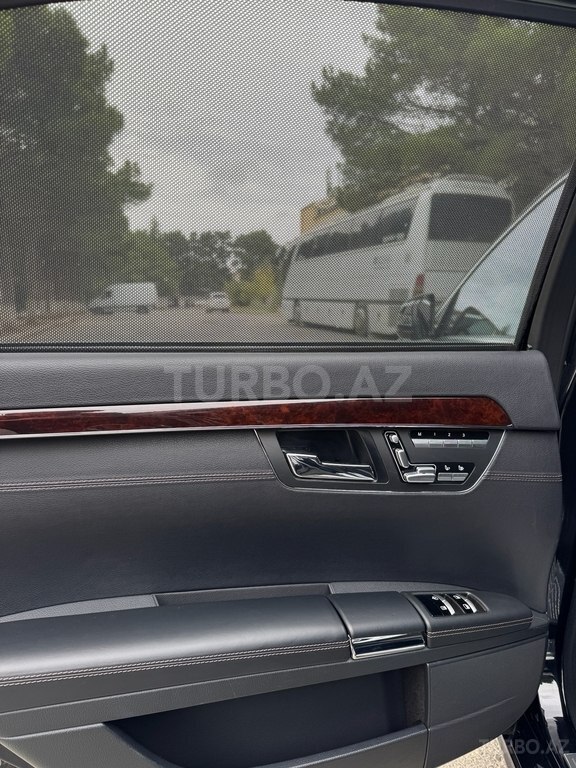 Mercedes S 500 4MATIC