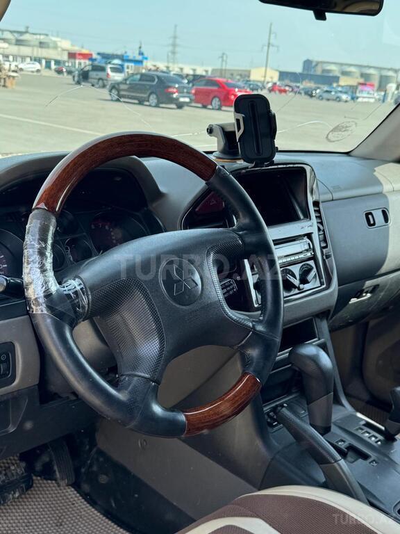 Mitsubishi Pajero