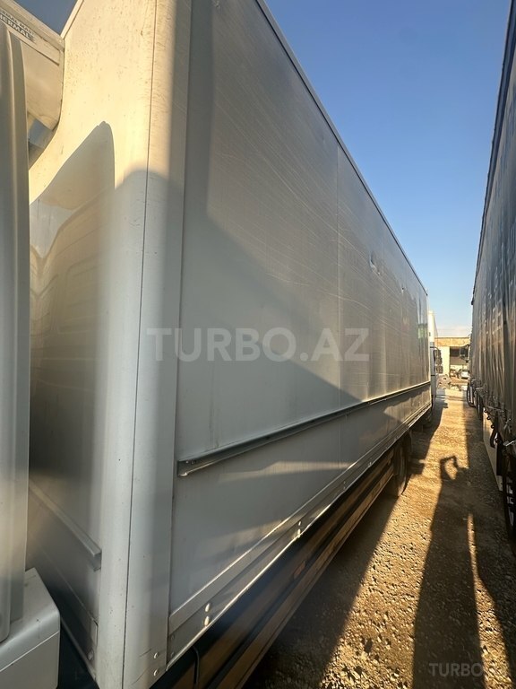 Mercedes Atego 818