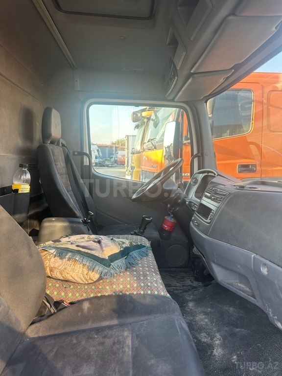 Mercedes Atego 818