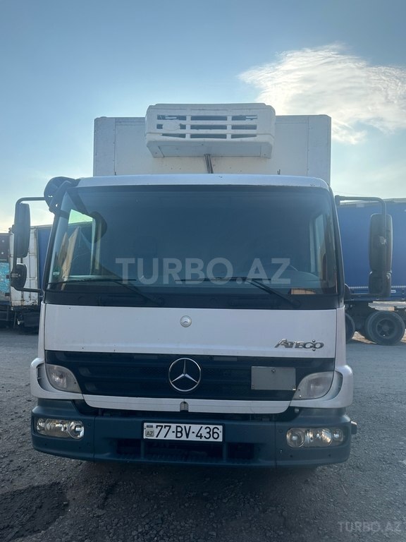 Mercedes Atego 818