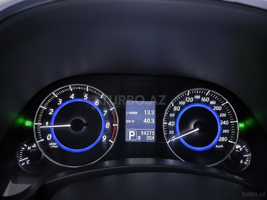 Infiniti QX70