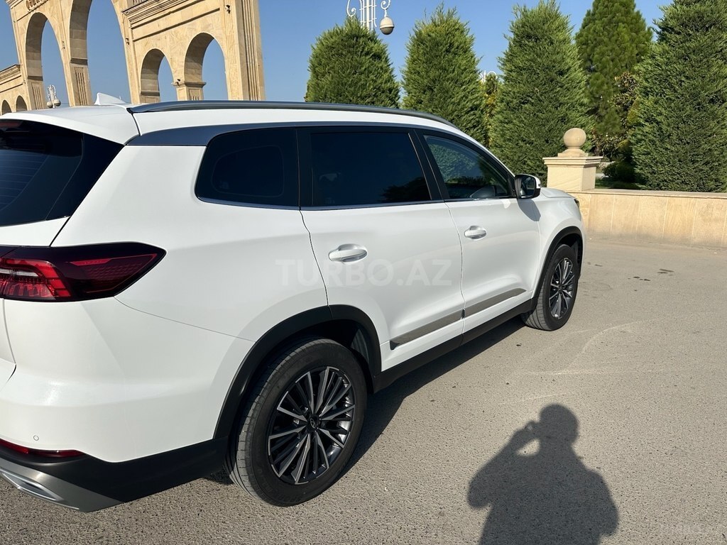 Chery Tiggo 8 Pro e+