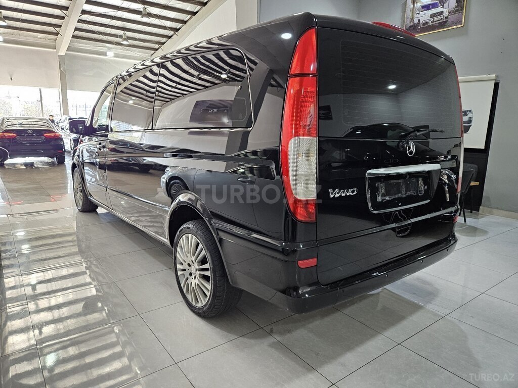 Mercedes Viano