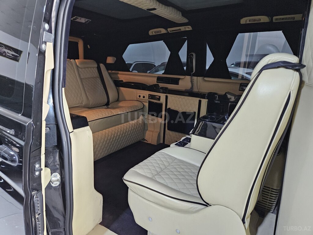 Mercedes Viano