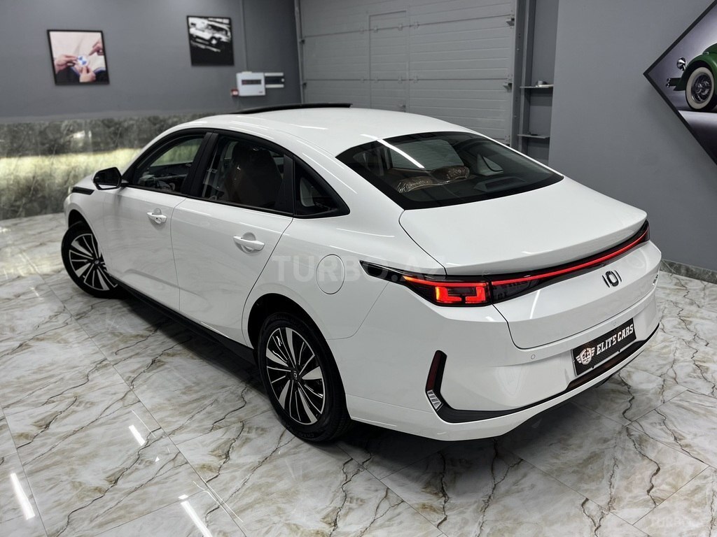 Changan Qiyuan A05