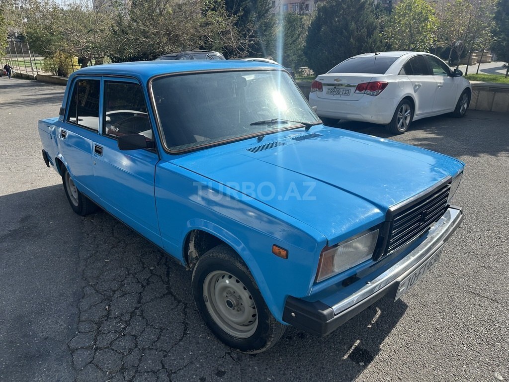 IXO Pays De L'Est 1/43 - lada Vaz 2107 Blau 1984 • EUR 72,15