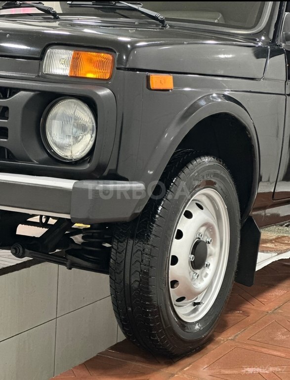 LADA (VAZ) Niva