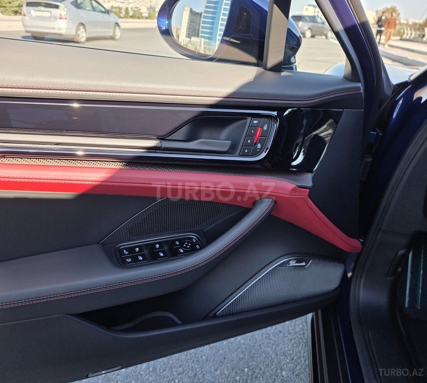 Porsche Panamera Turbo E-Hybrid