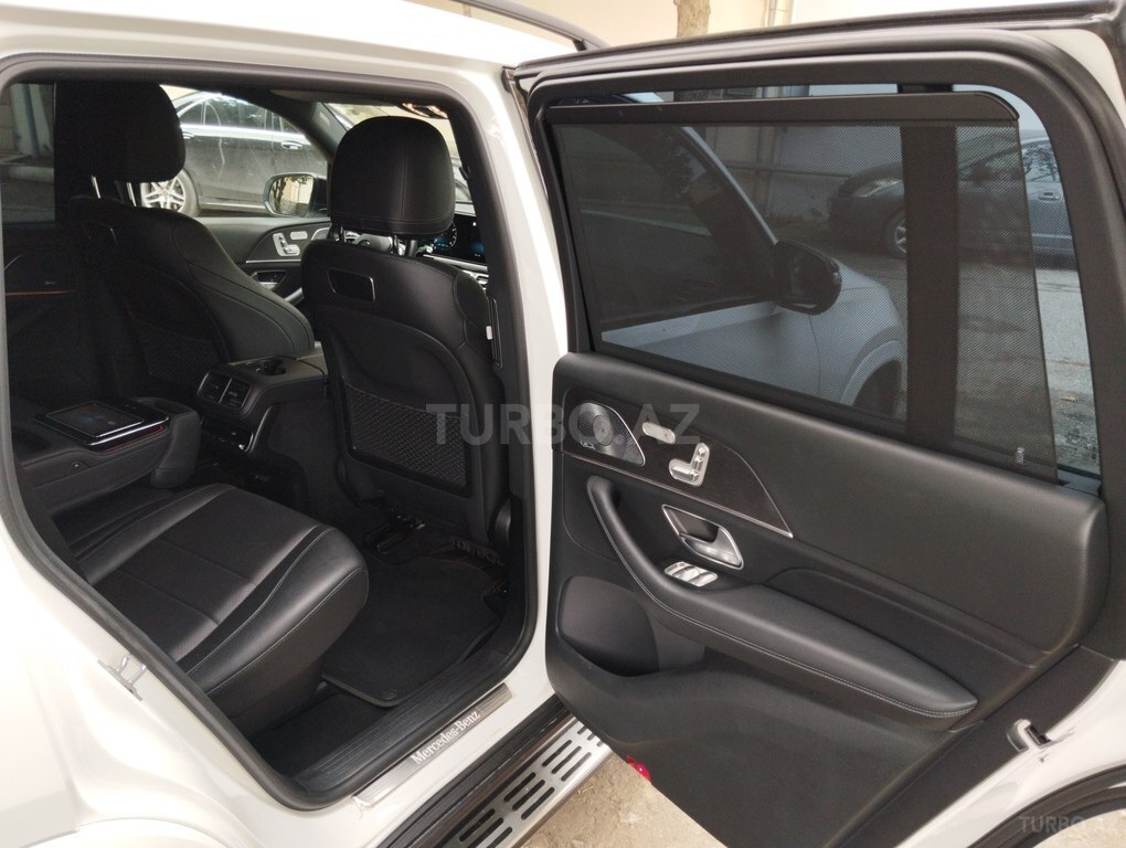 Mercedes GLS 450 4MATIC