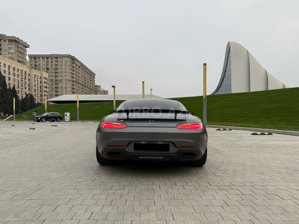 Mercedes AMG GT S