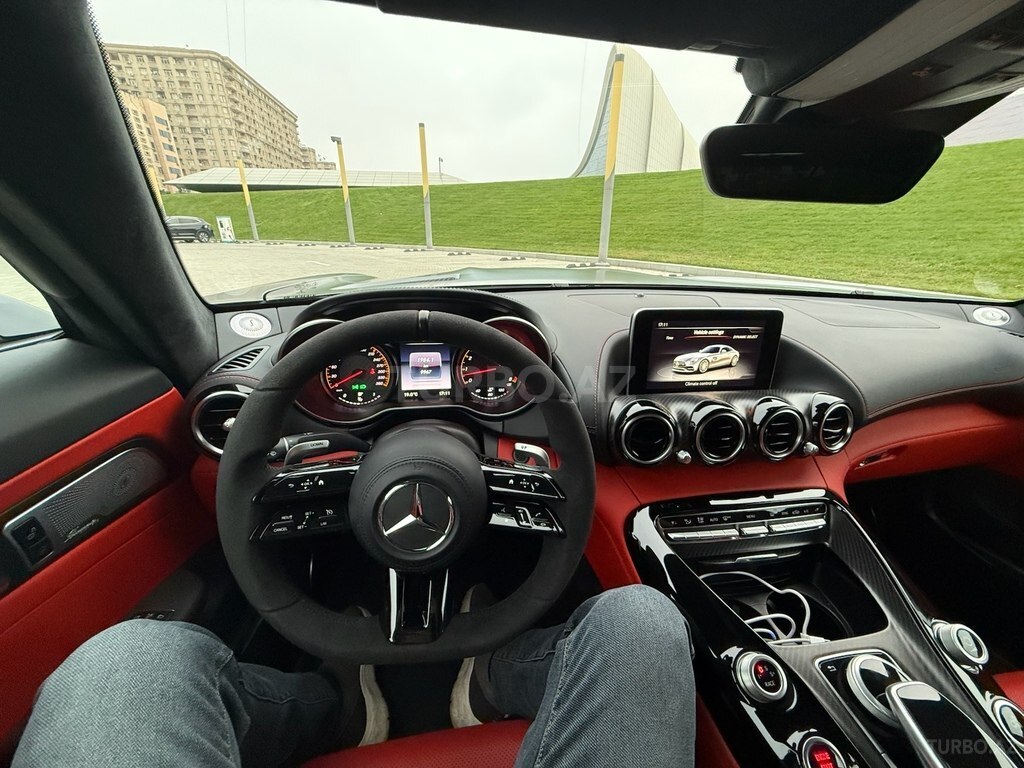 Mercedes AMG GT S