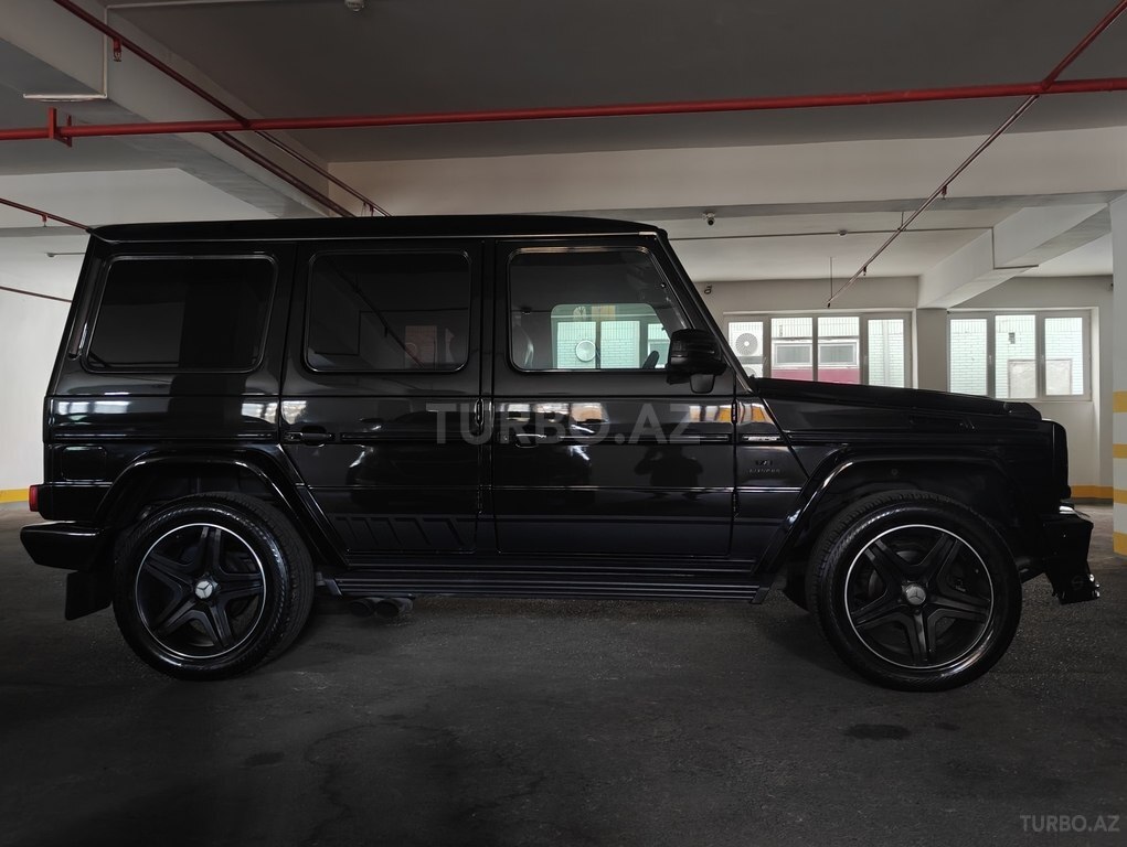 Mercedes G 300