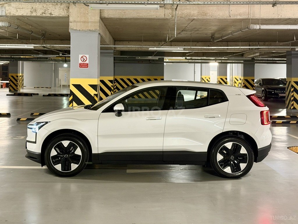 Volvo EX30