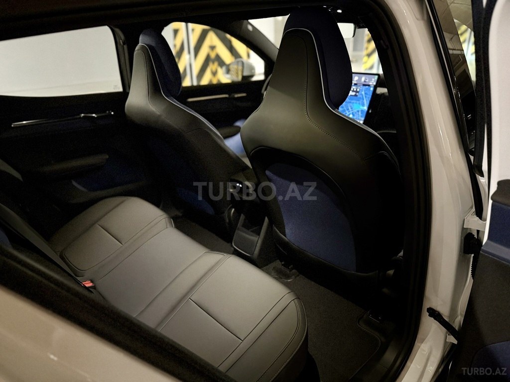 Volvo EX30