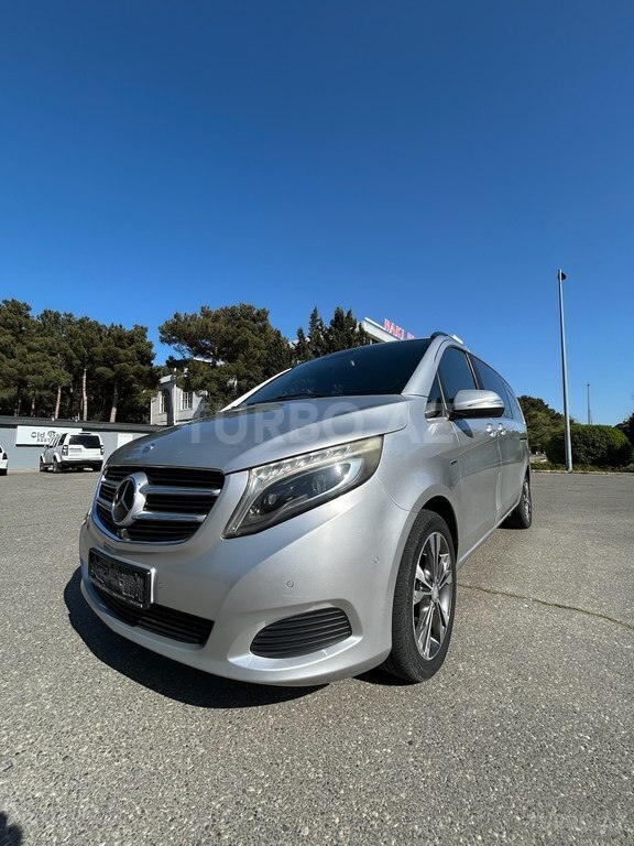 Mercedes V 250