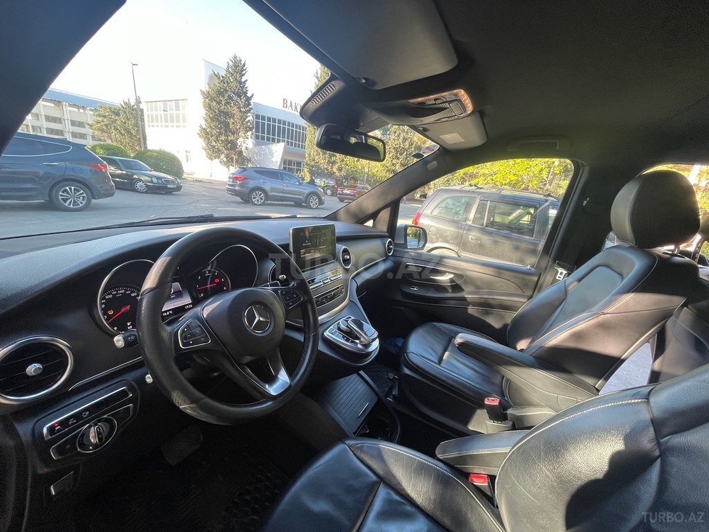 Mercedes V 250