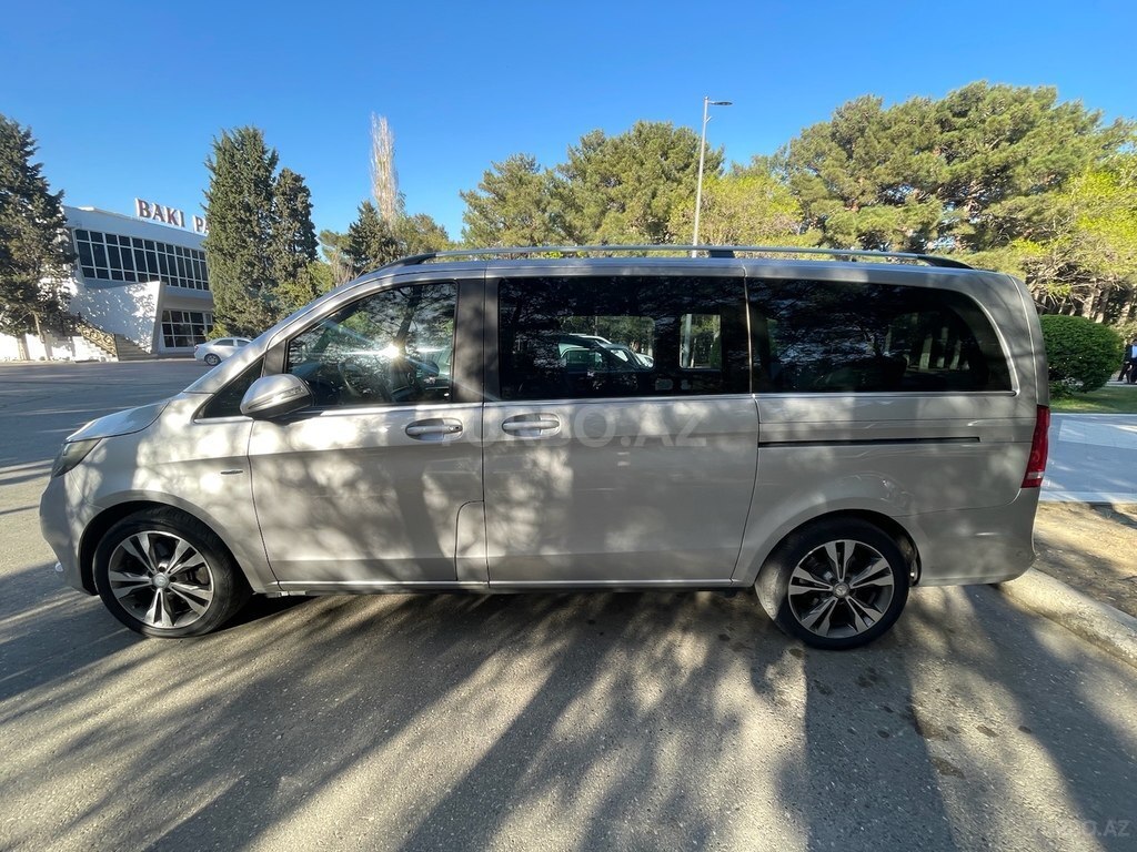 Mercedes V 250