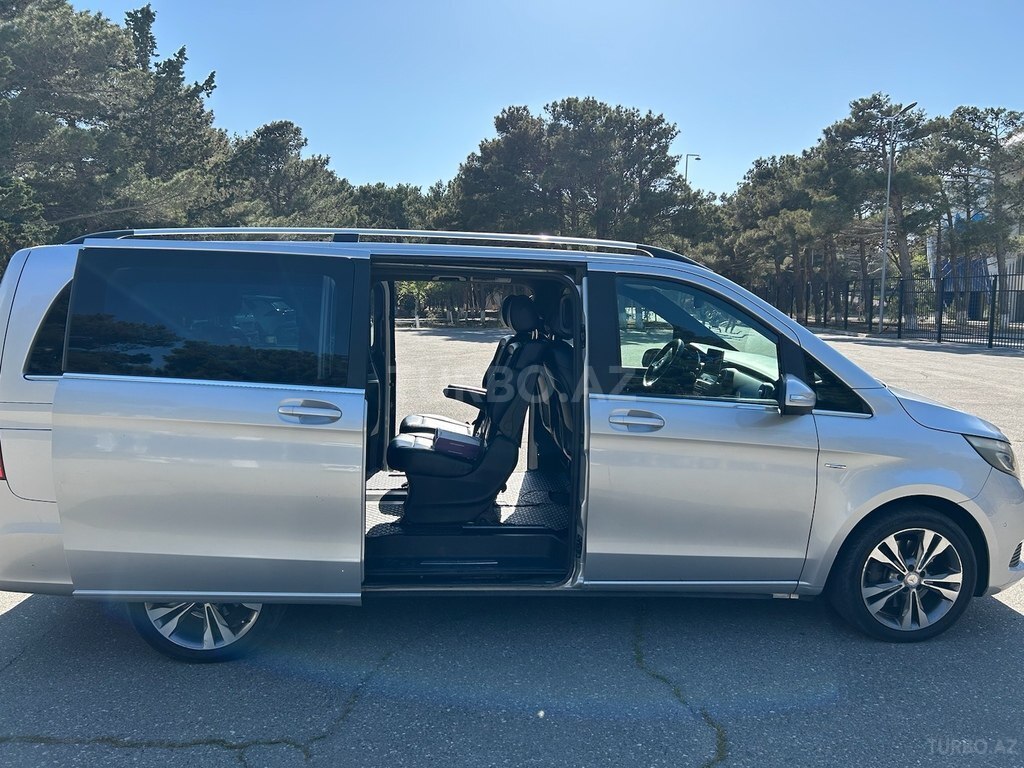 Mercedes V 250