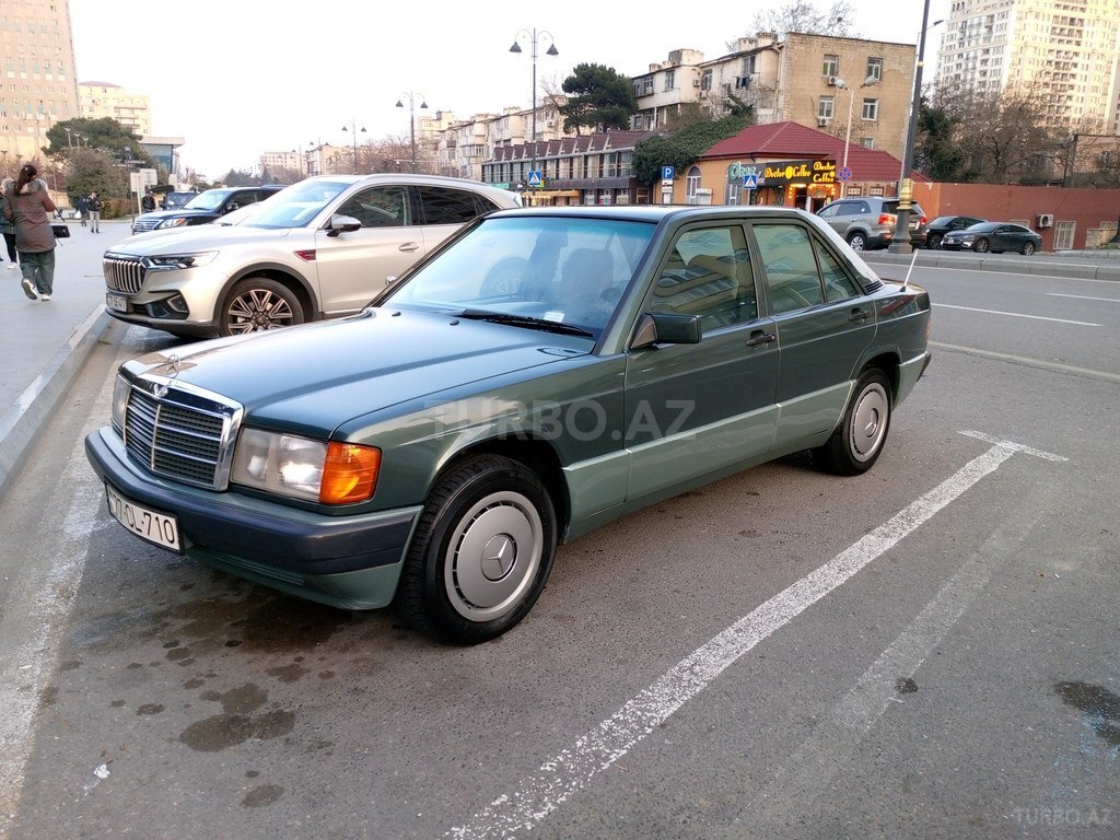 Mercedes 190